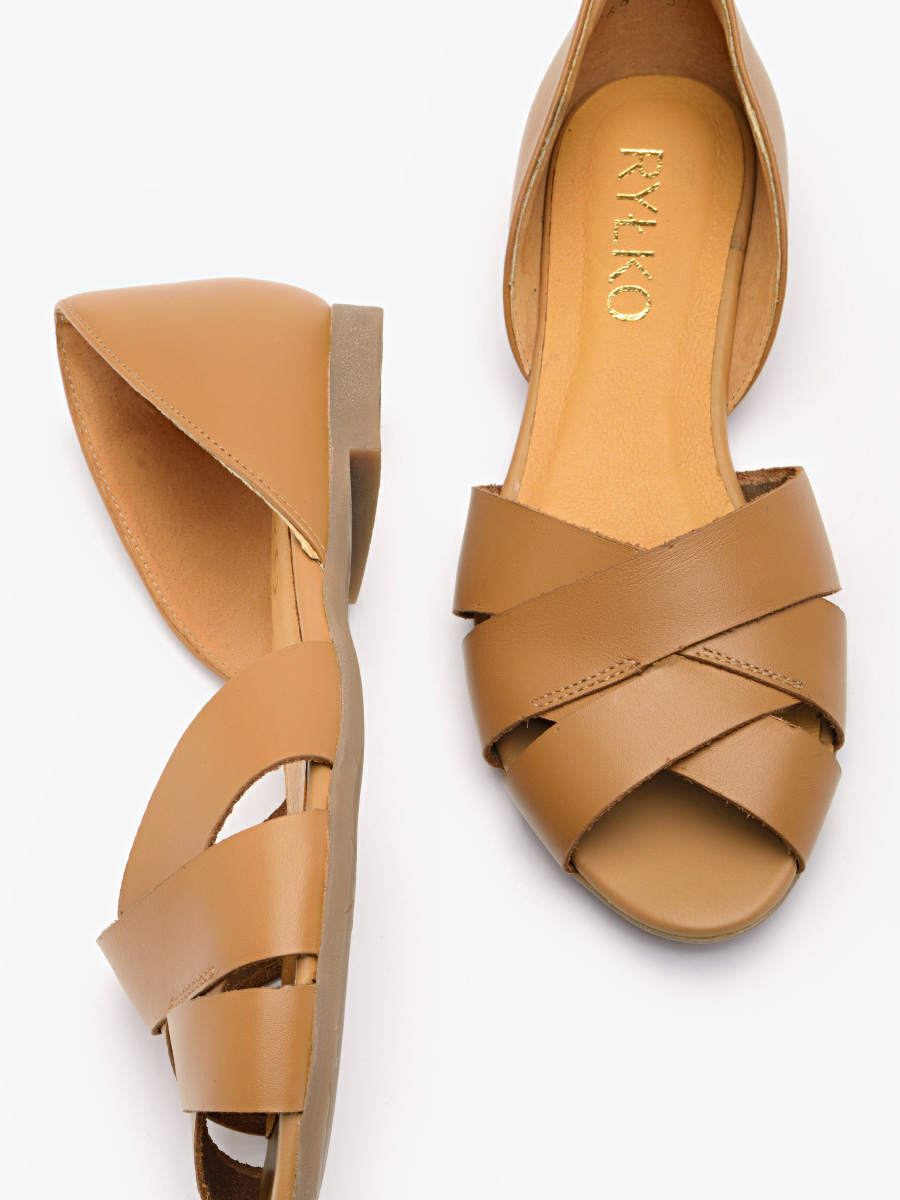 Sandaki z zakryt pit