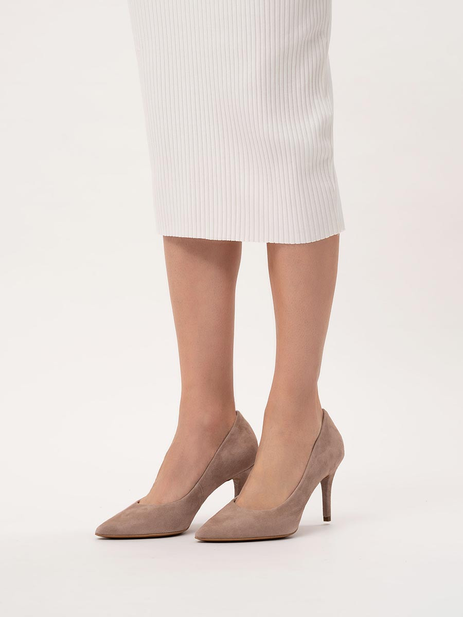 Beowe welurowe czóenka na szpilce