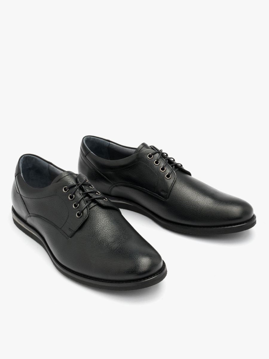 Czarne póbuty na lekkiej podeszwie