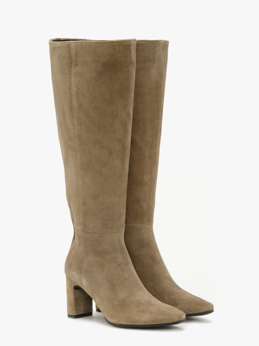 Piaskowe kozaki z szerok cholewk