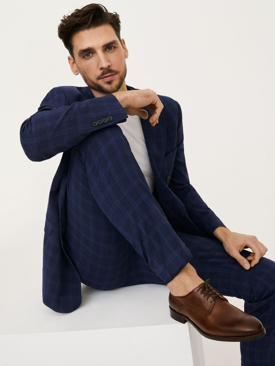 Brzowe póbuty mskie