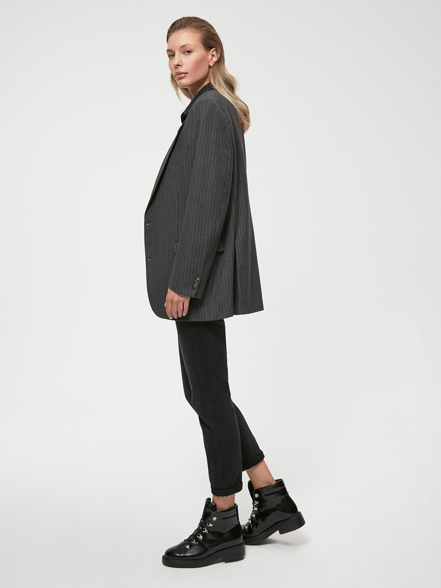 Czarne lakierowane trzewiki damskie