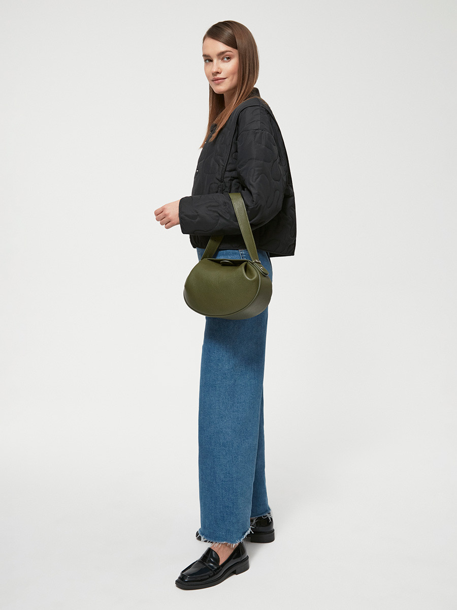 Oliwkowa torebka redniej wielkoci