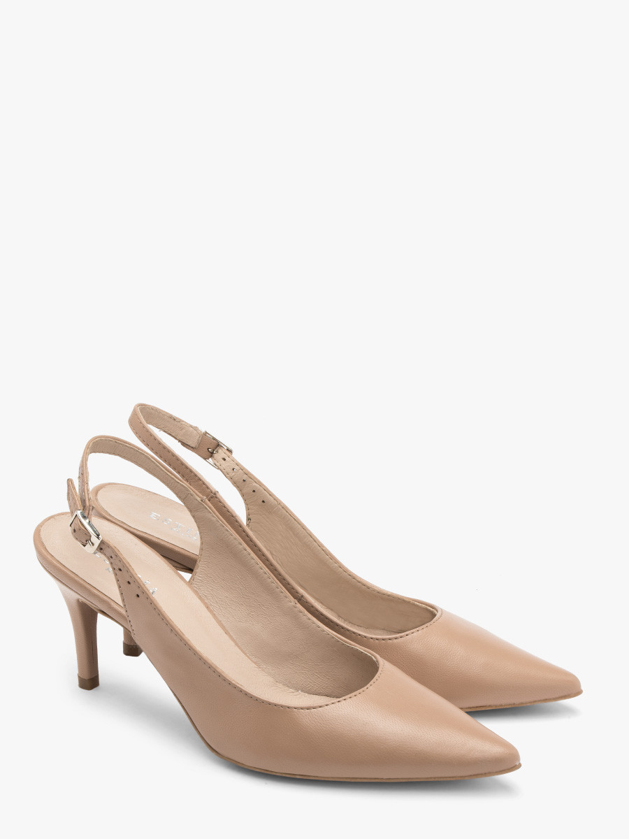 Beowe czóenka z odkryt pit