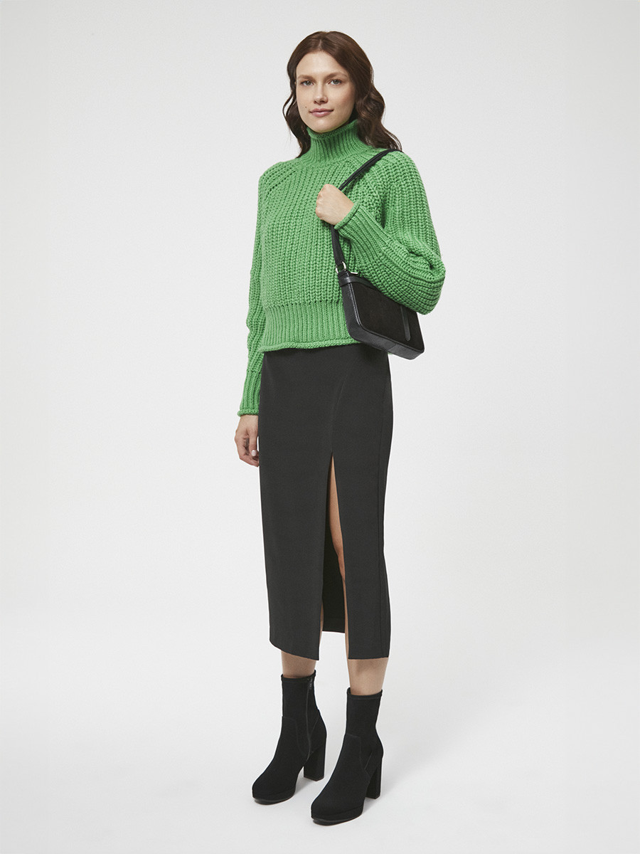 Czarne botki z elastyczn cholewk