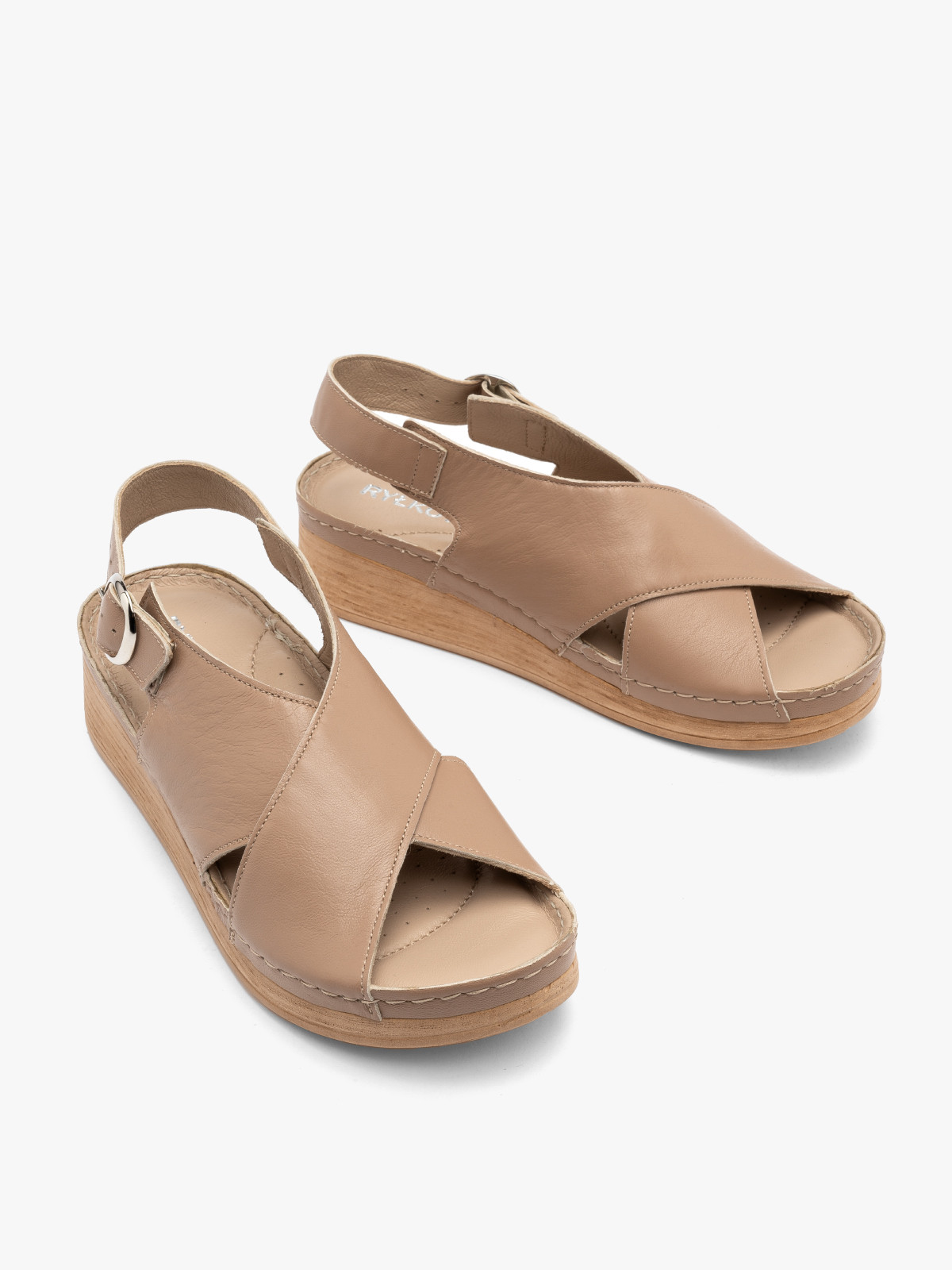 Beowe sanday na niskiej platformie