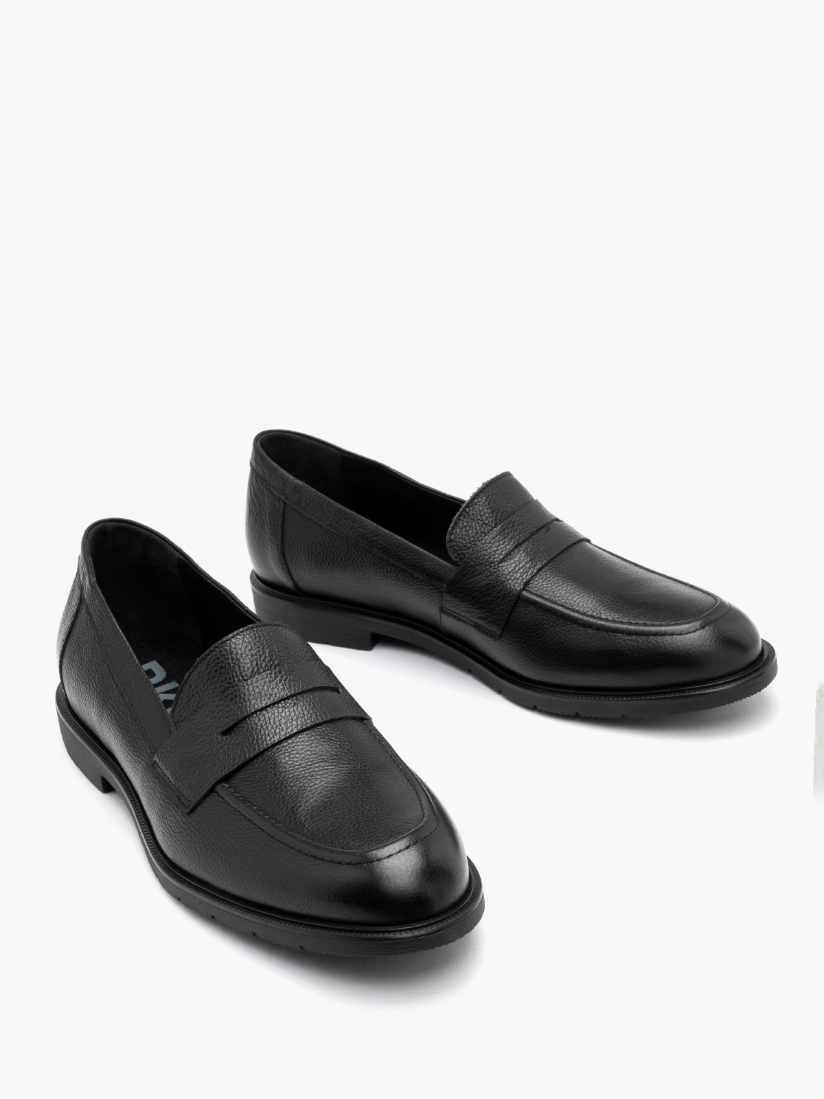 Czarne mokasyny mskie na lekkim spodzie