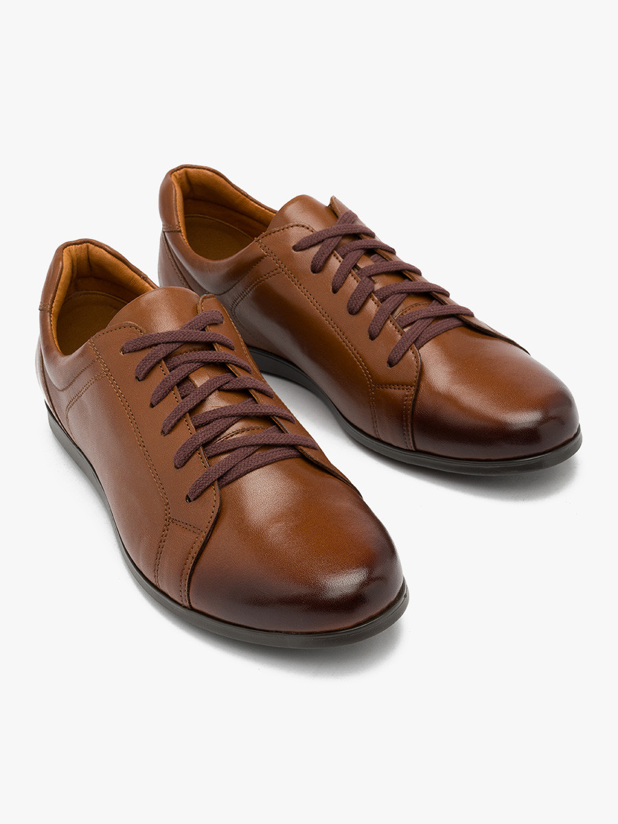 Brzowe póbuty mskie