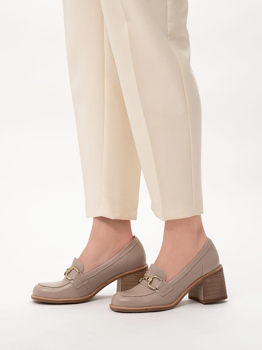 Beowe mokasyny ze zot ozdob