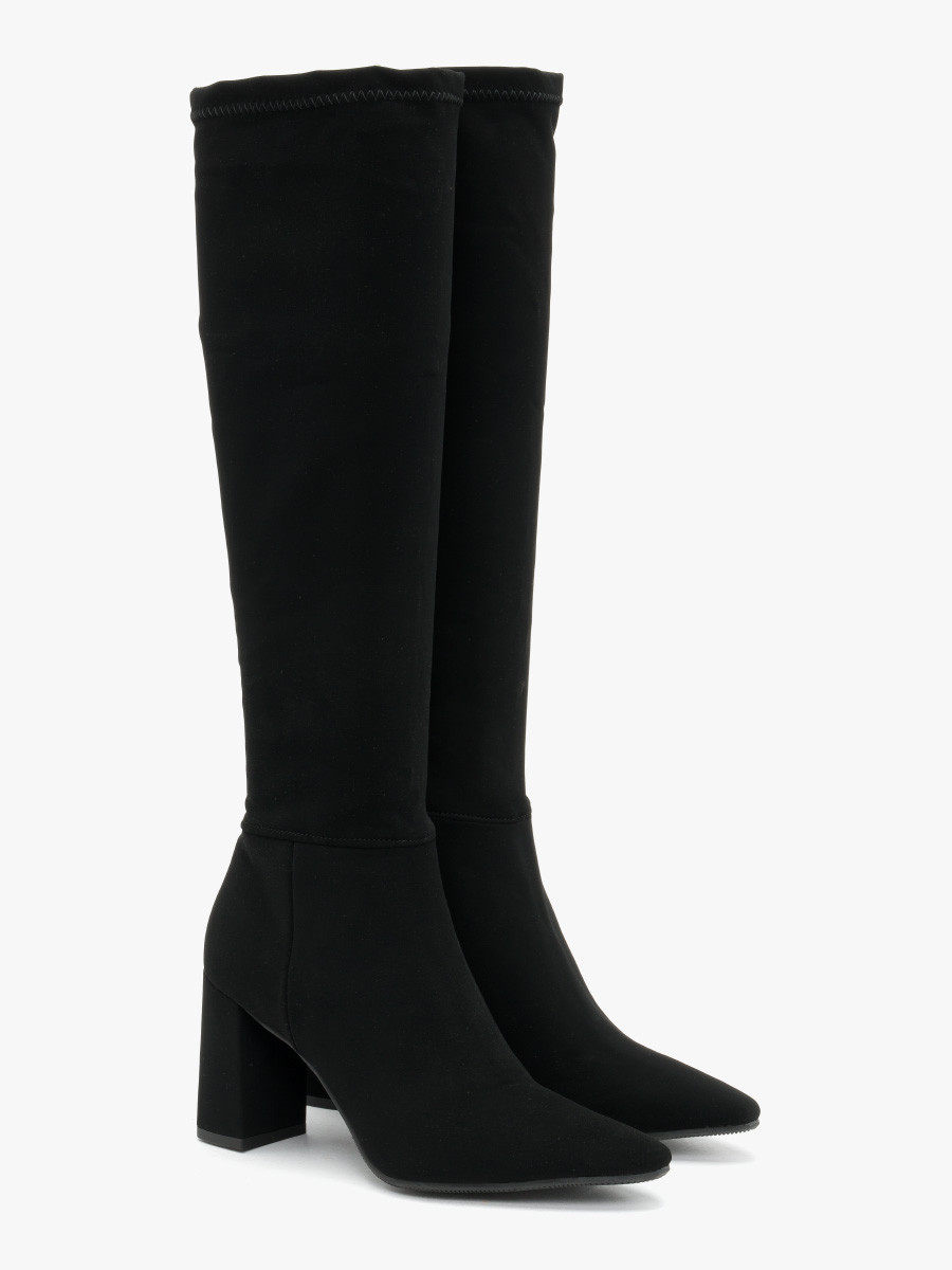 Czarne kozaki z elastyczn szerok cholewk