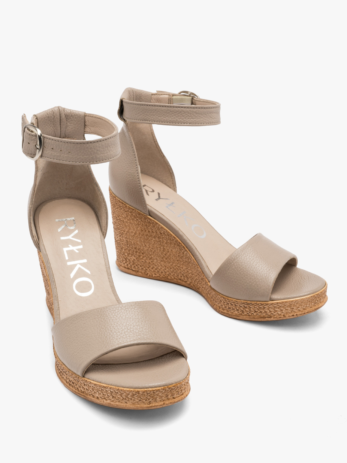 Beowe sanday z paskiem wokó kostki