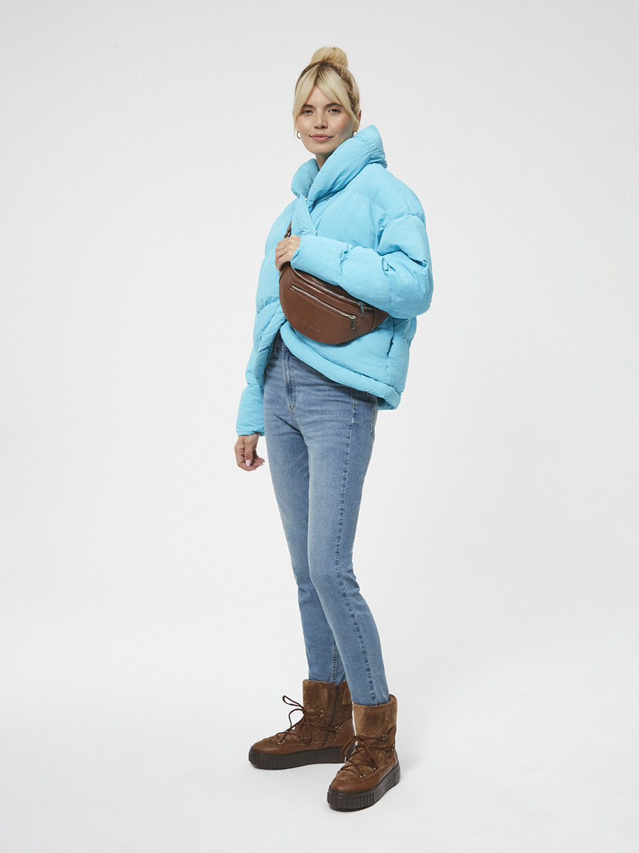 Ciemnobrzowa torebka typu nerka