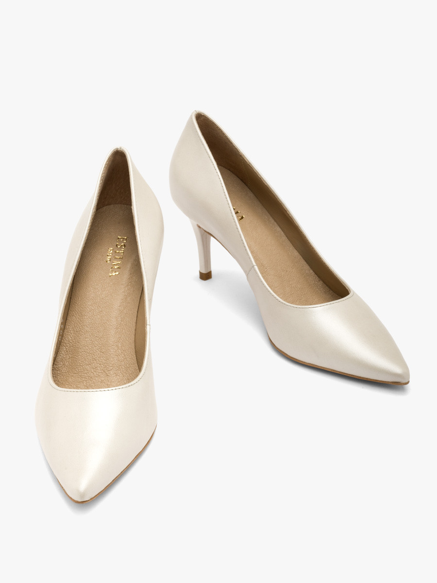 Perowe czóenko damskie