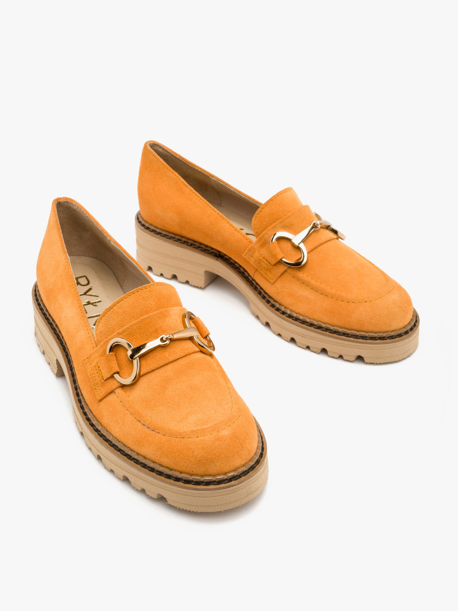 Pomarańczowy mokasyn ze zot ozdob