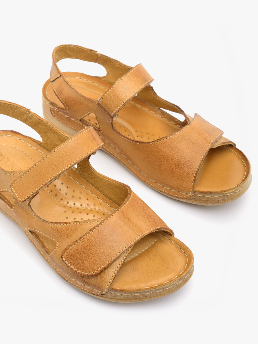 Sanday zapinane na rzepy