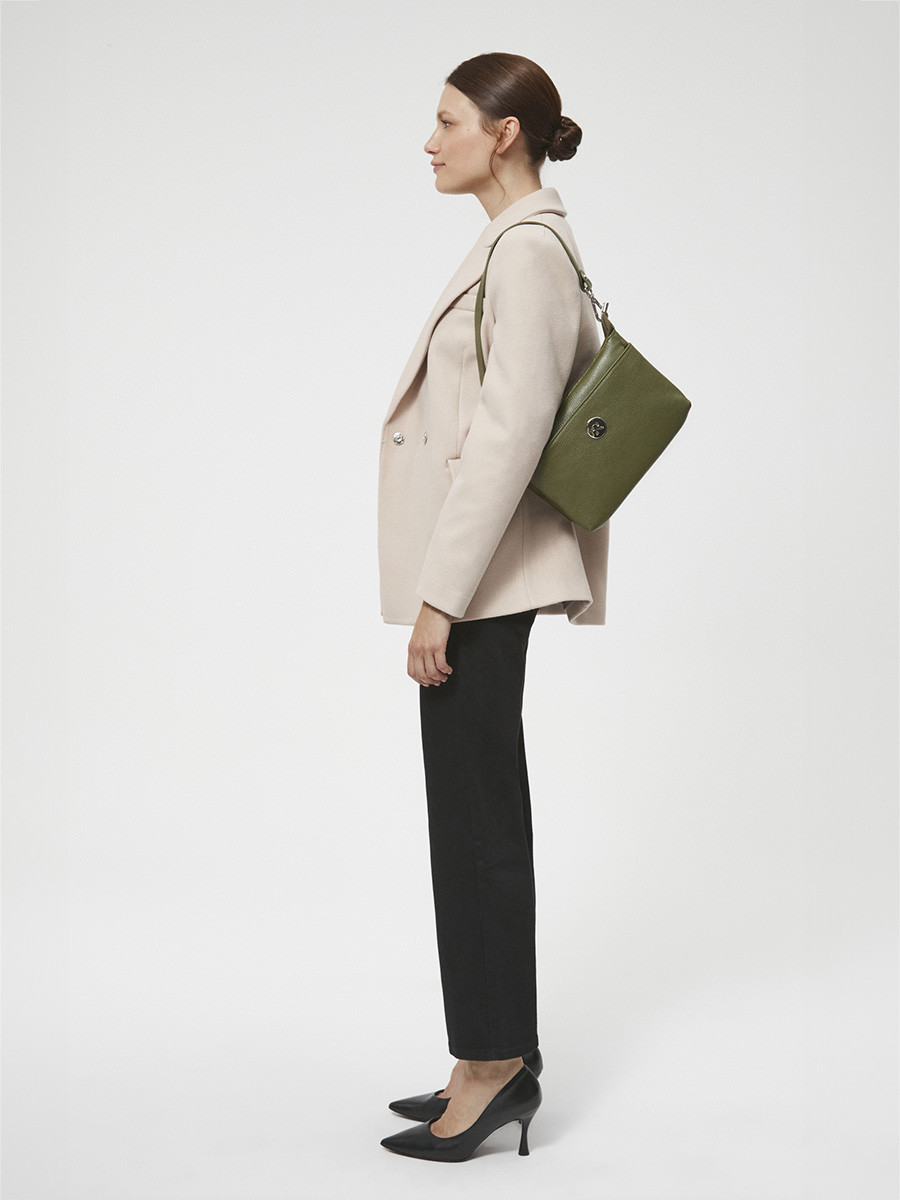 Czóenka w kolorze czarnym na szpilce