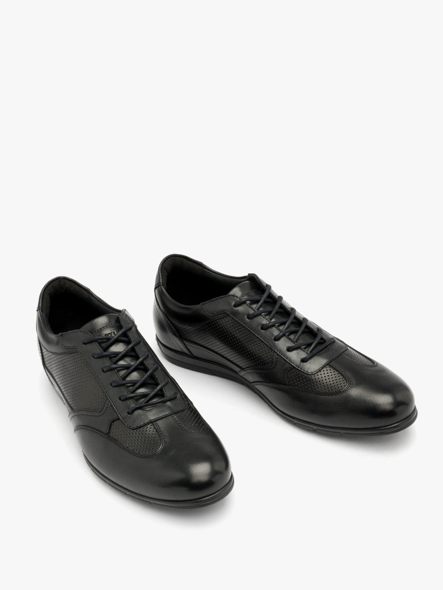 Czarne póbuty z perforacj na cholewce