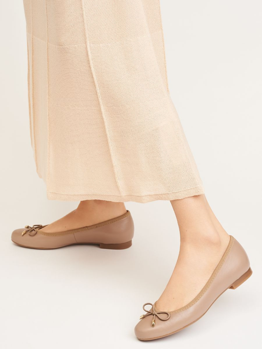 Wygodne baleriny z kokardk