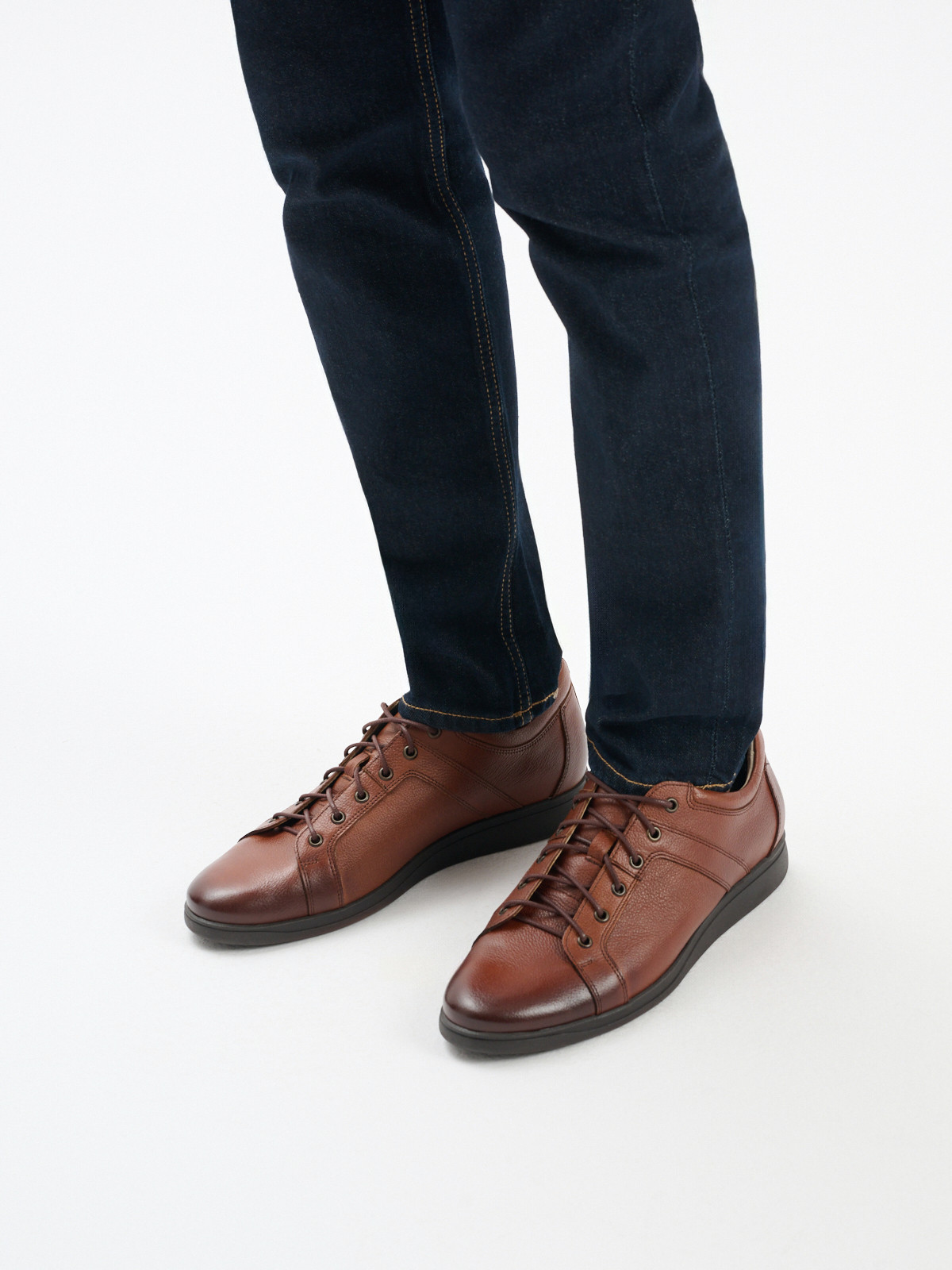 Brzowe póbuty mskie sznurowane