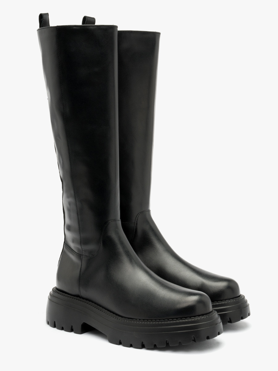 Czarne kozaki z wsk cholewk