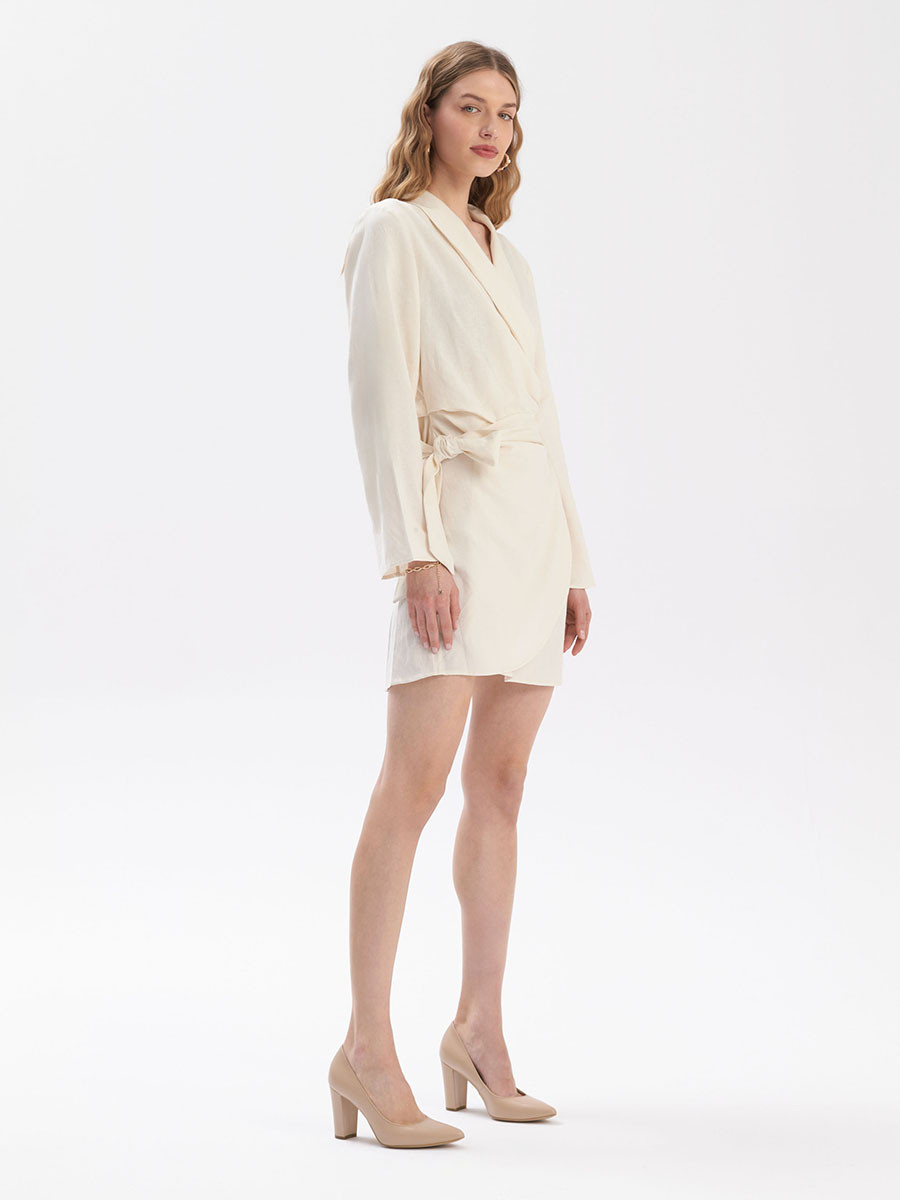 Beowe czóenko na supku