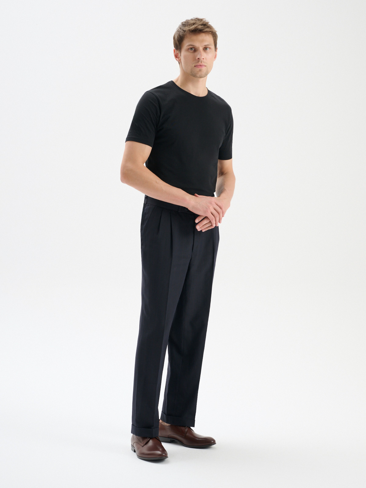 Ciemnobrzowy póbut mski