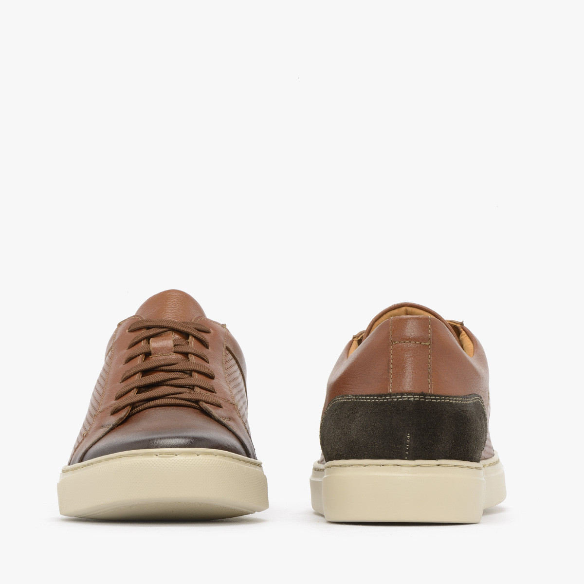 Brzowe póbuty mskie