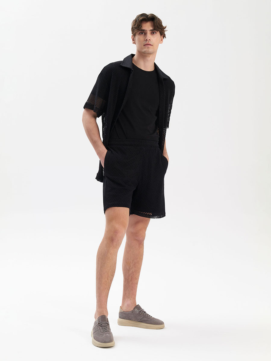 Szary póbut mski sportowy na kremowym spodzie