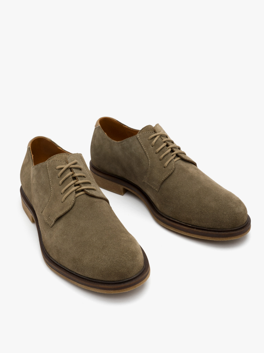 Oliwkowe póbuty sznurowane