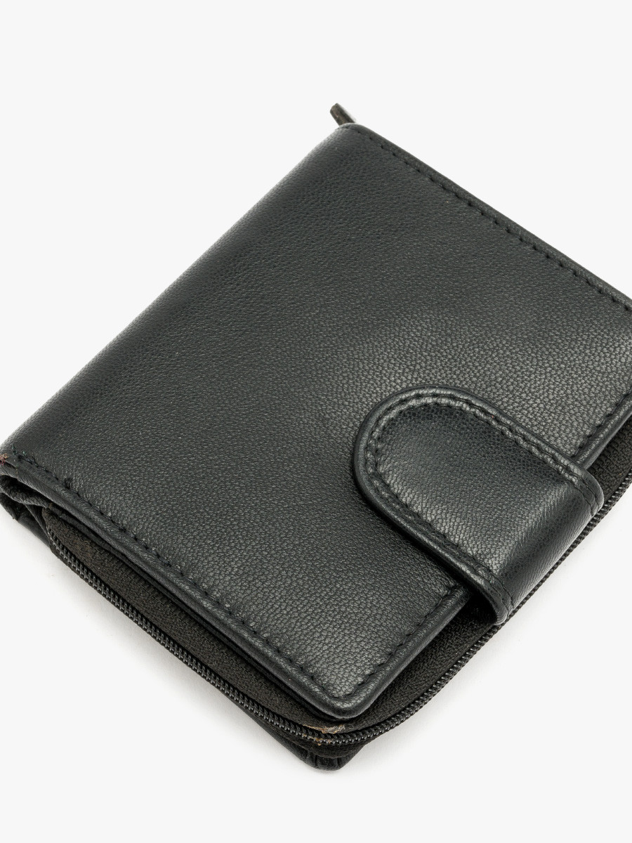 Czarny portfel damski