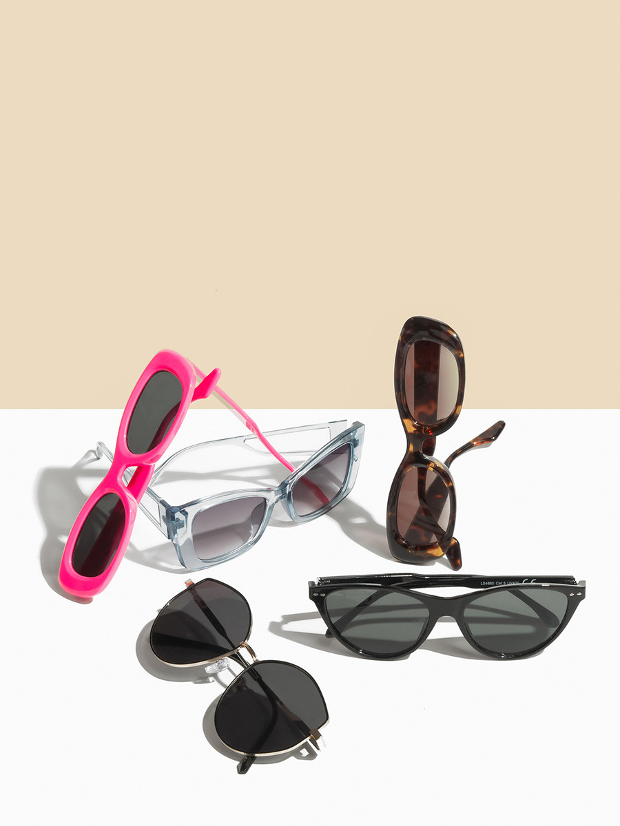 Okulary typu cat eye w czarnej oprawie