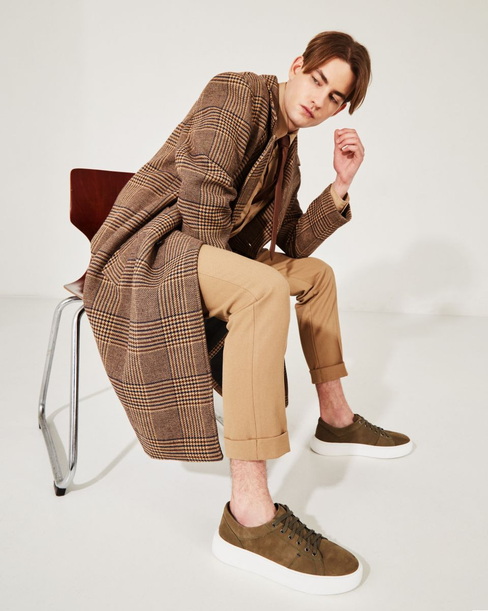 Oliwkowe sportowe póbuty mskie