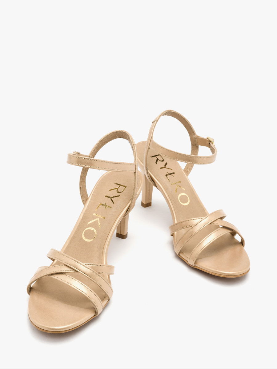 Zote sanday na szpilce