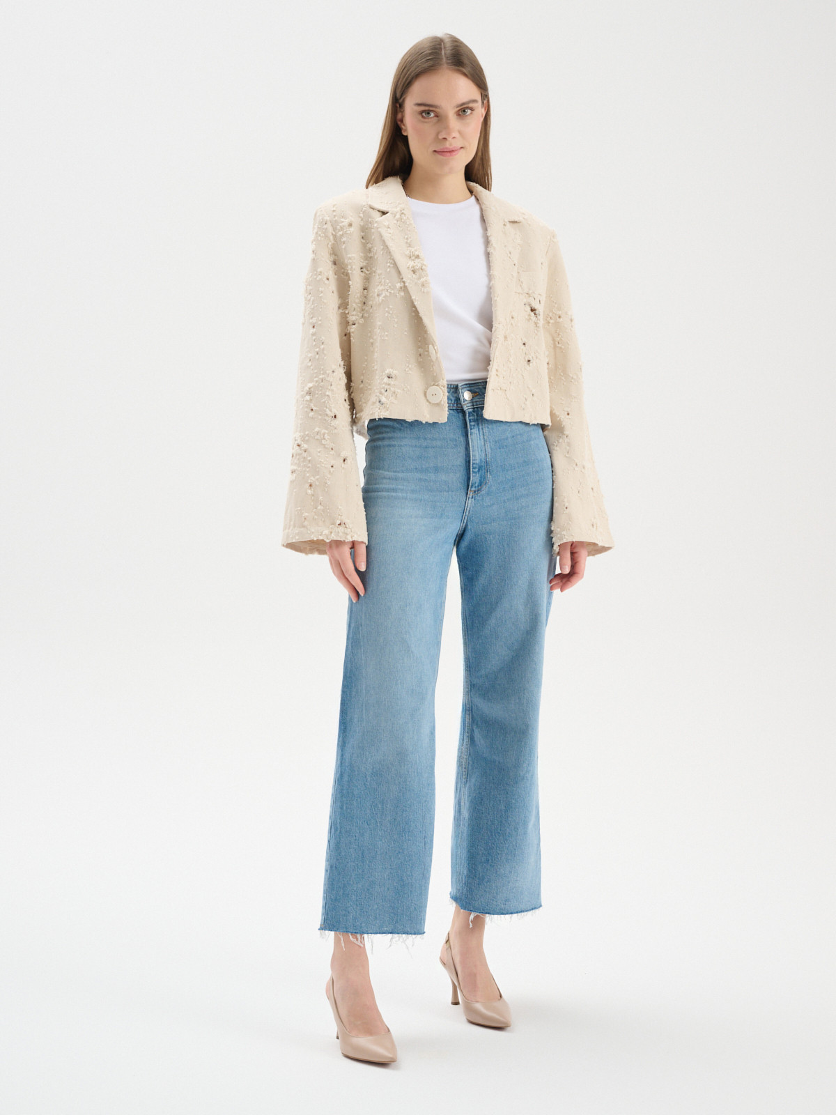 Beowe czóenka z otwart pit