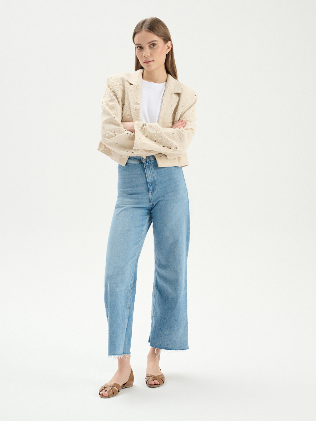 Jasnobrzowe baleriny z odkrytymi palcami