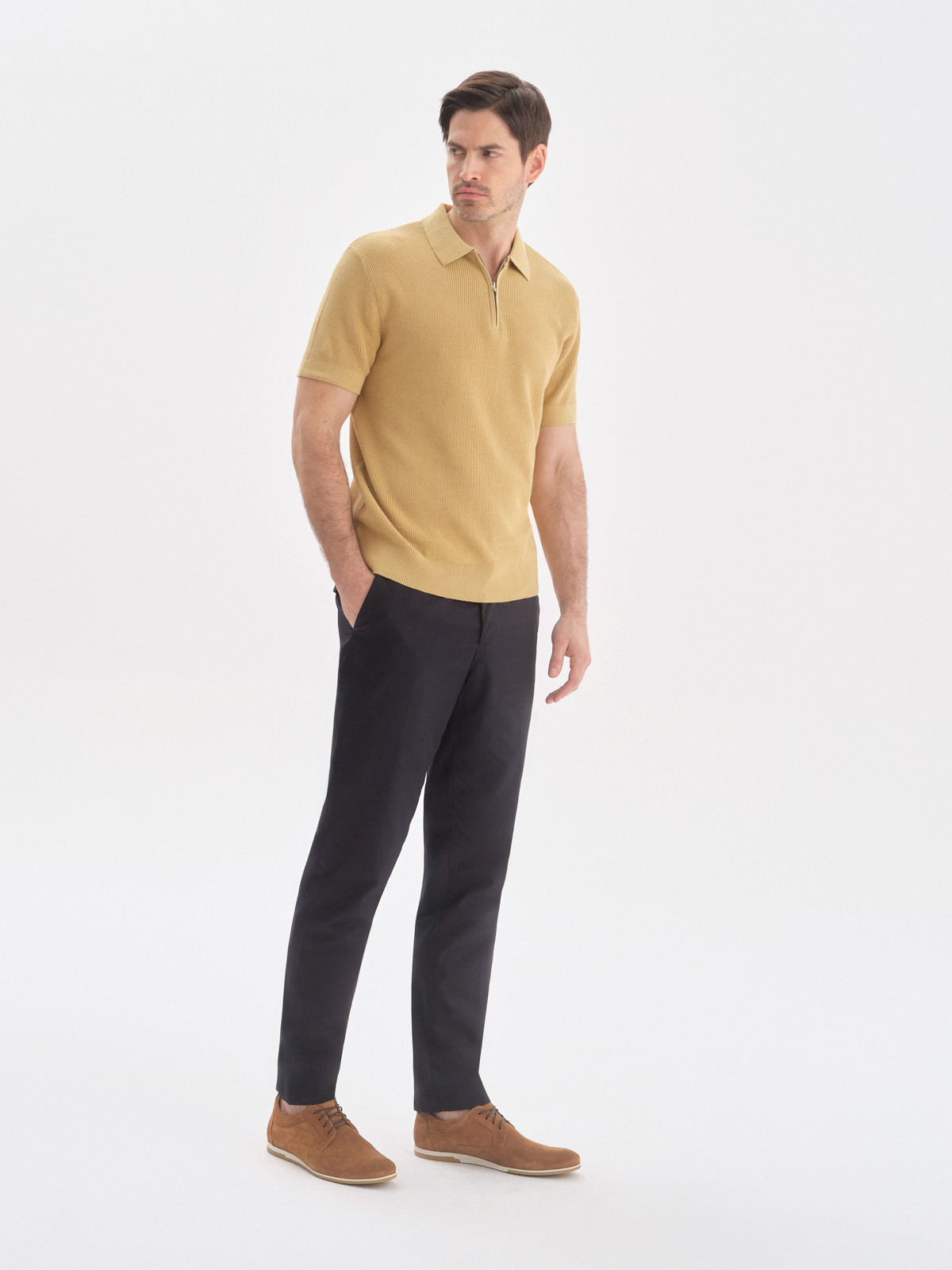 Rude póbuty z ozdobn podeszw