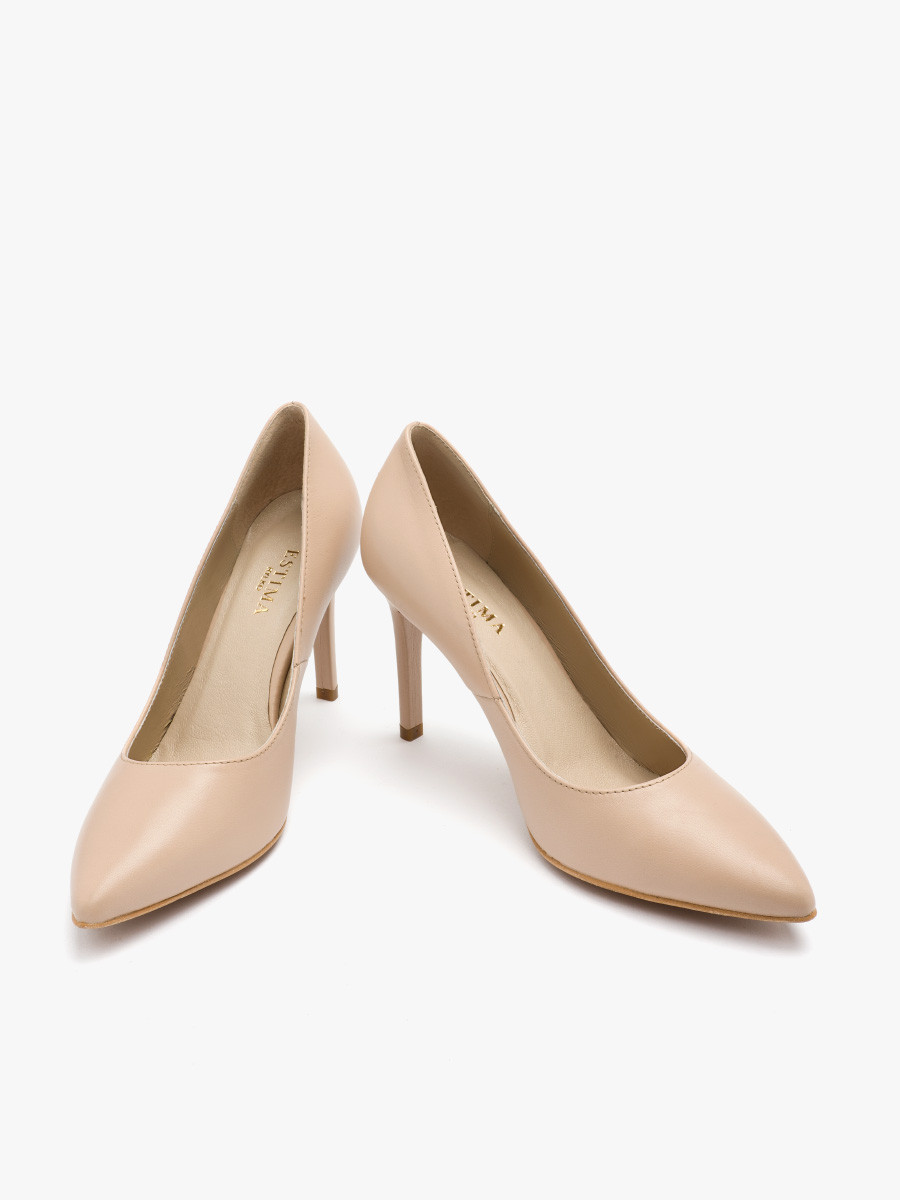 Beowe czóenka na wysokiej szpilce