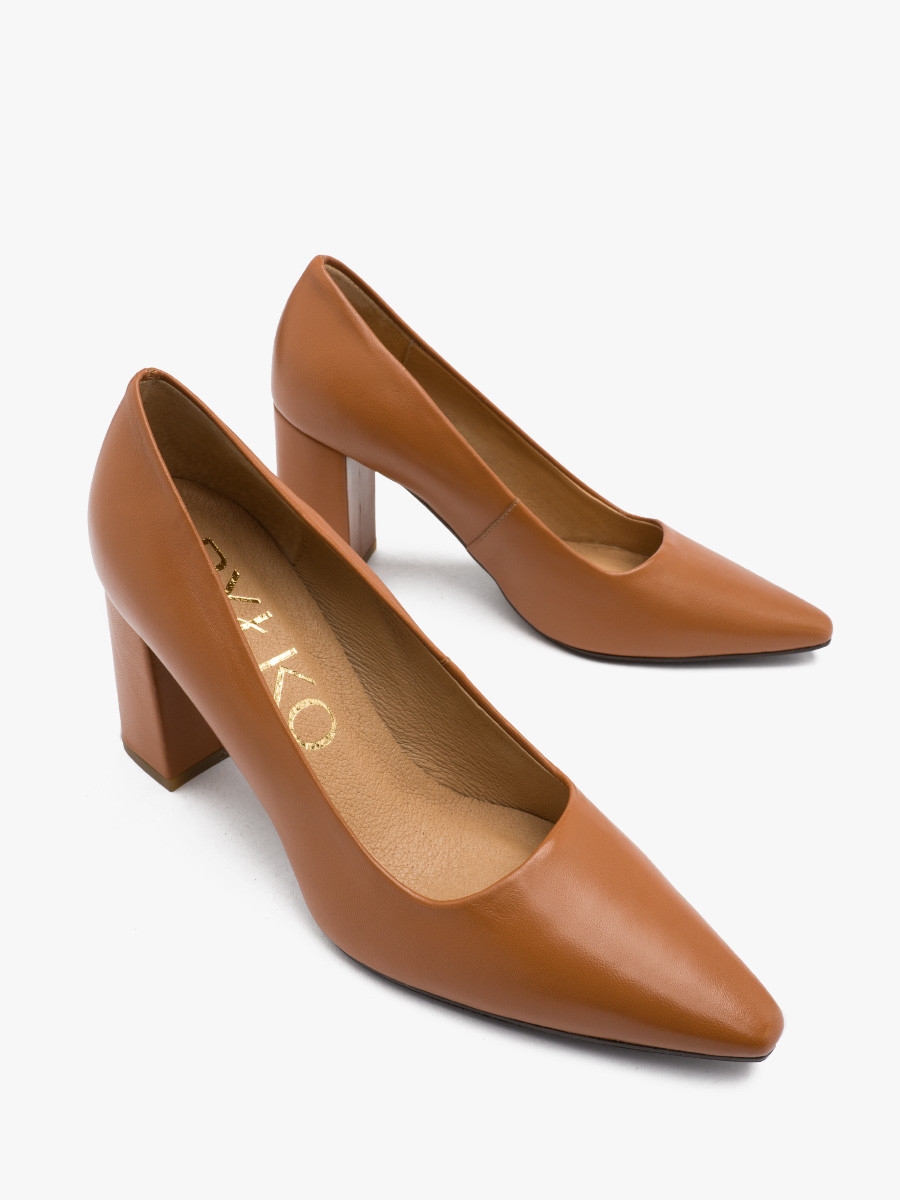 Rude czóenka na supku