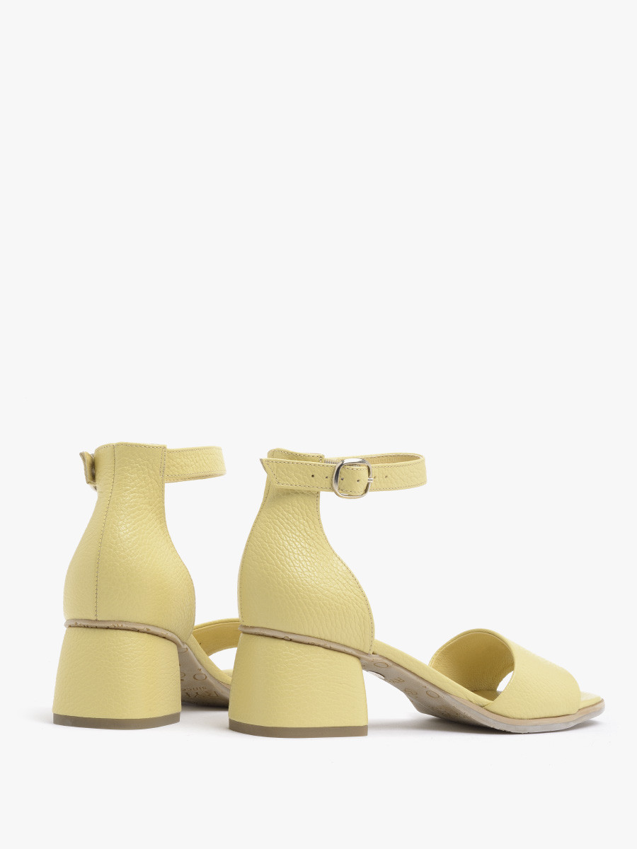 óte sanday na niskim obcasie