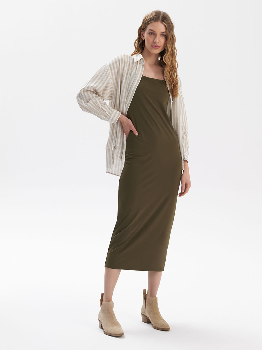 Piaskowe botki na niskim obcasie