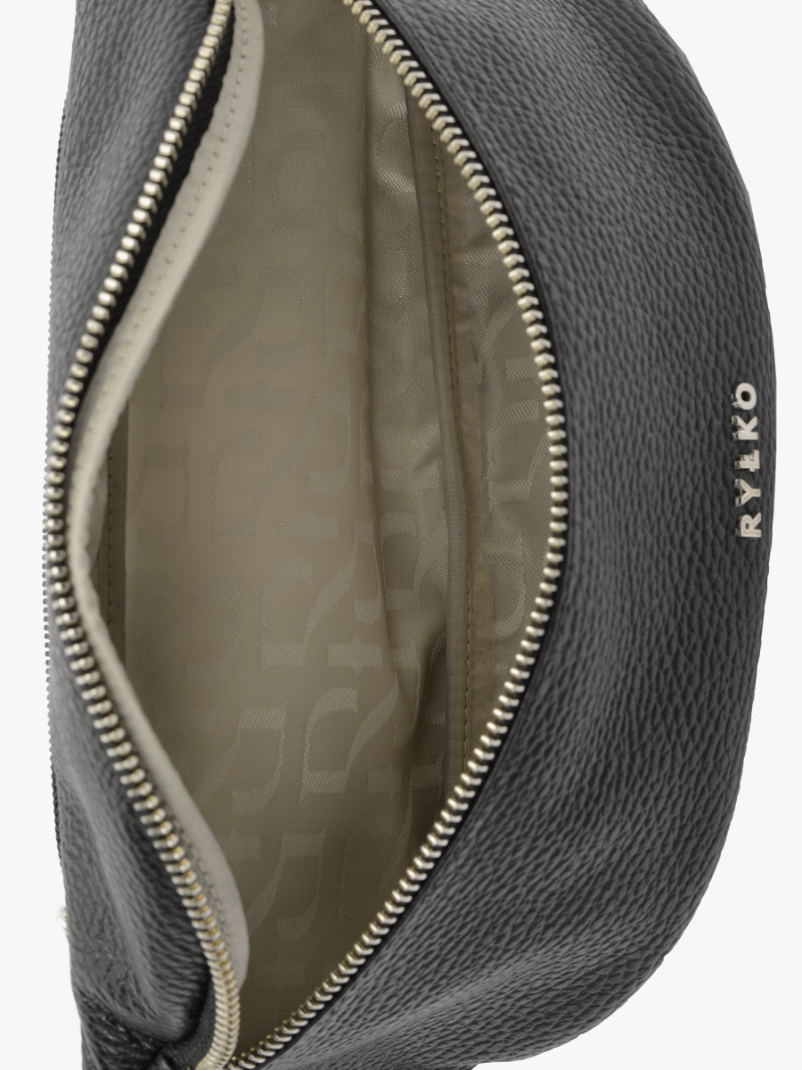 Maa czarna torebka typu nerka