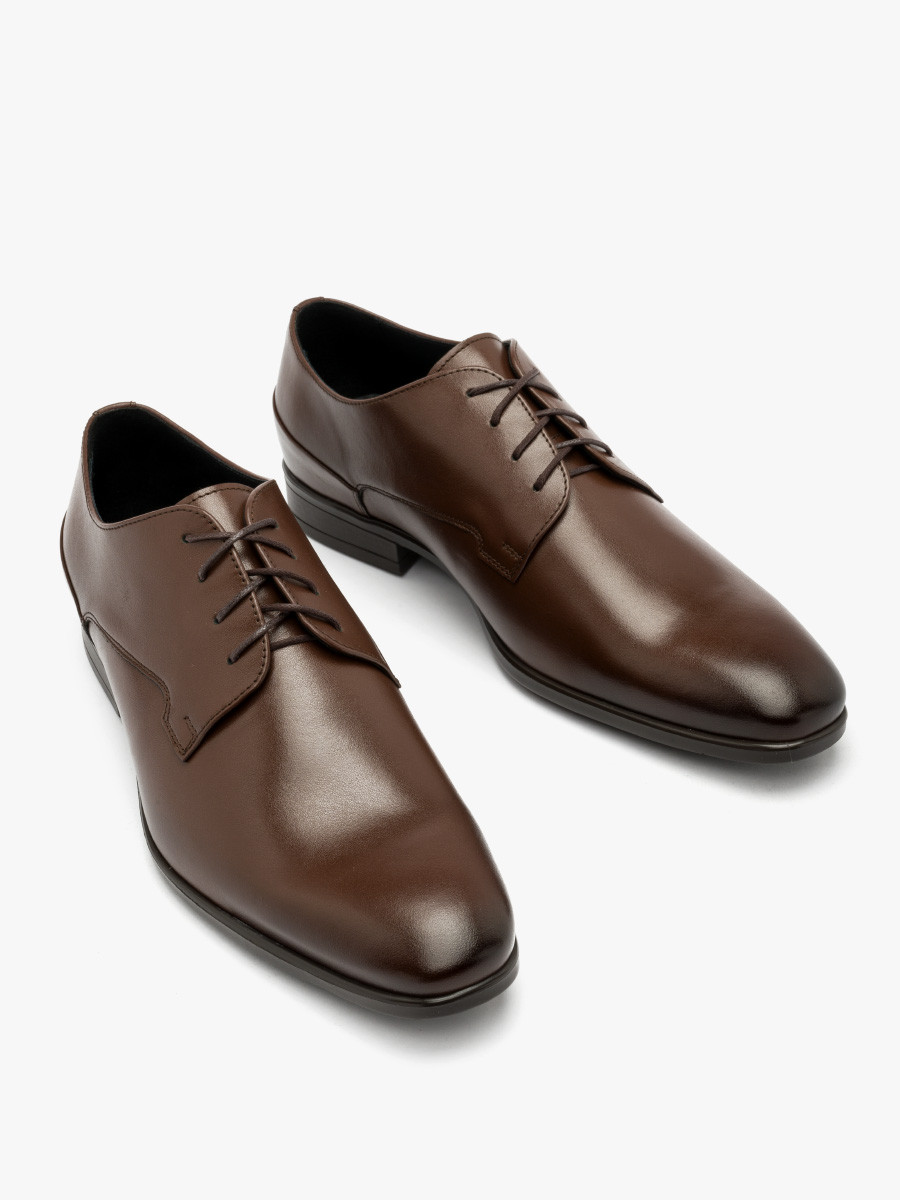 Ciemnobrzowe póbuty wizytowe