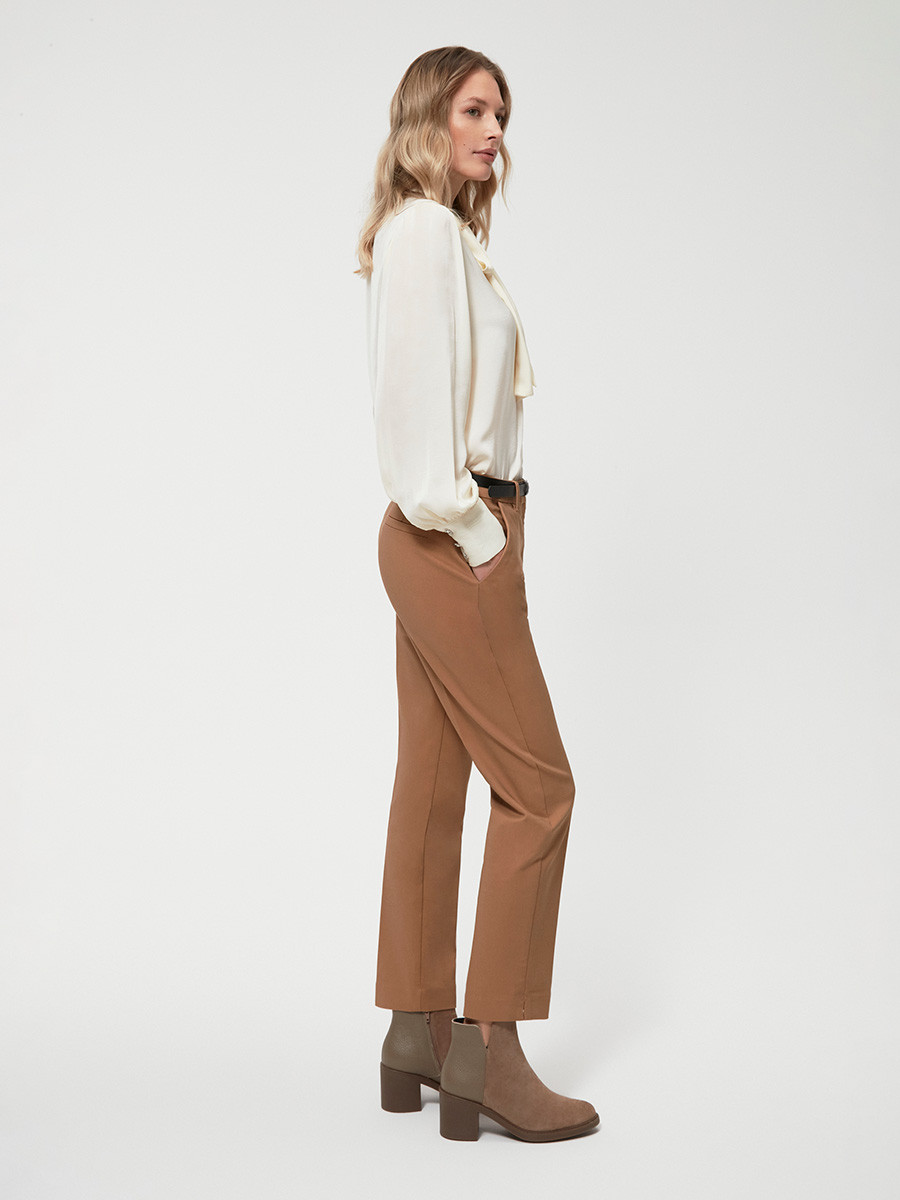 Beowe botki z czonych skór