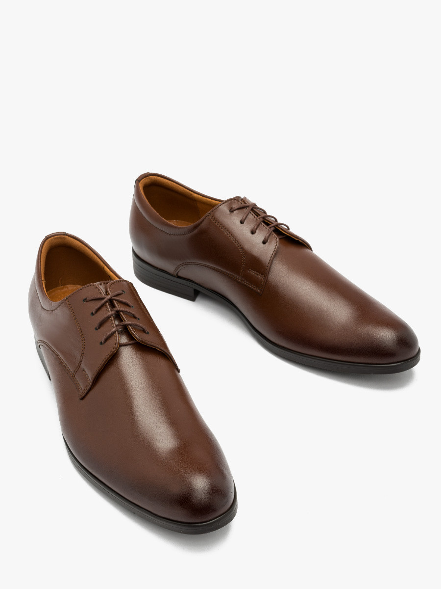 Brzowe póbuty wizytowe mskie