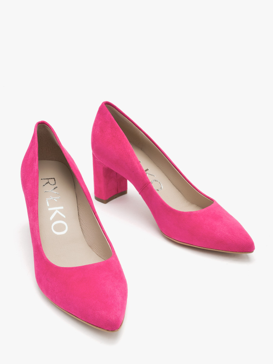 Zamszowe czóenka w kolorze fuksji