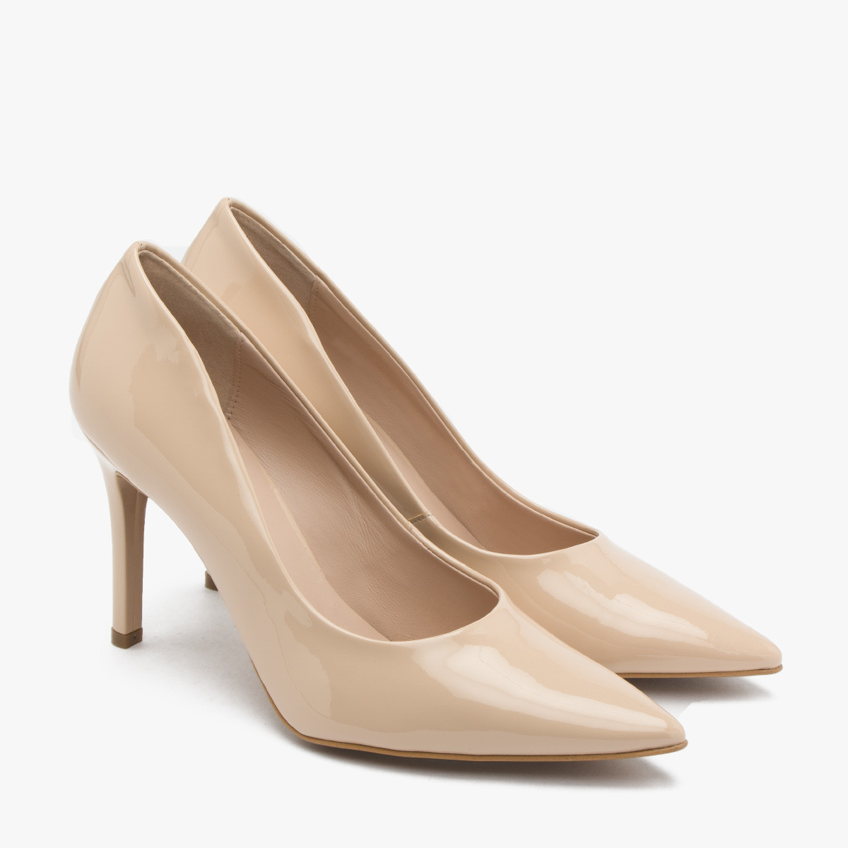 Beowe, lakierowane czóenka na wysokiej szpilce