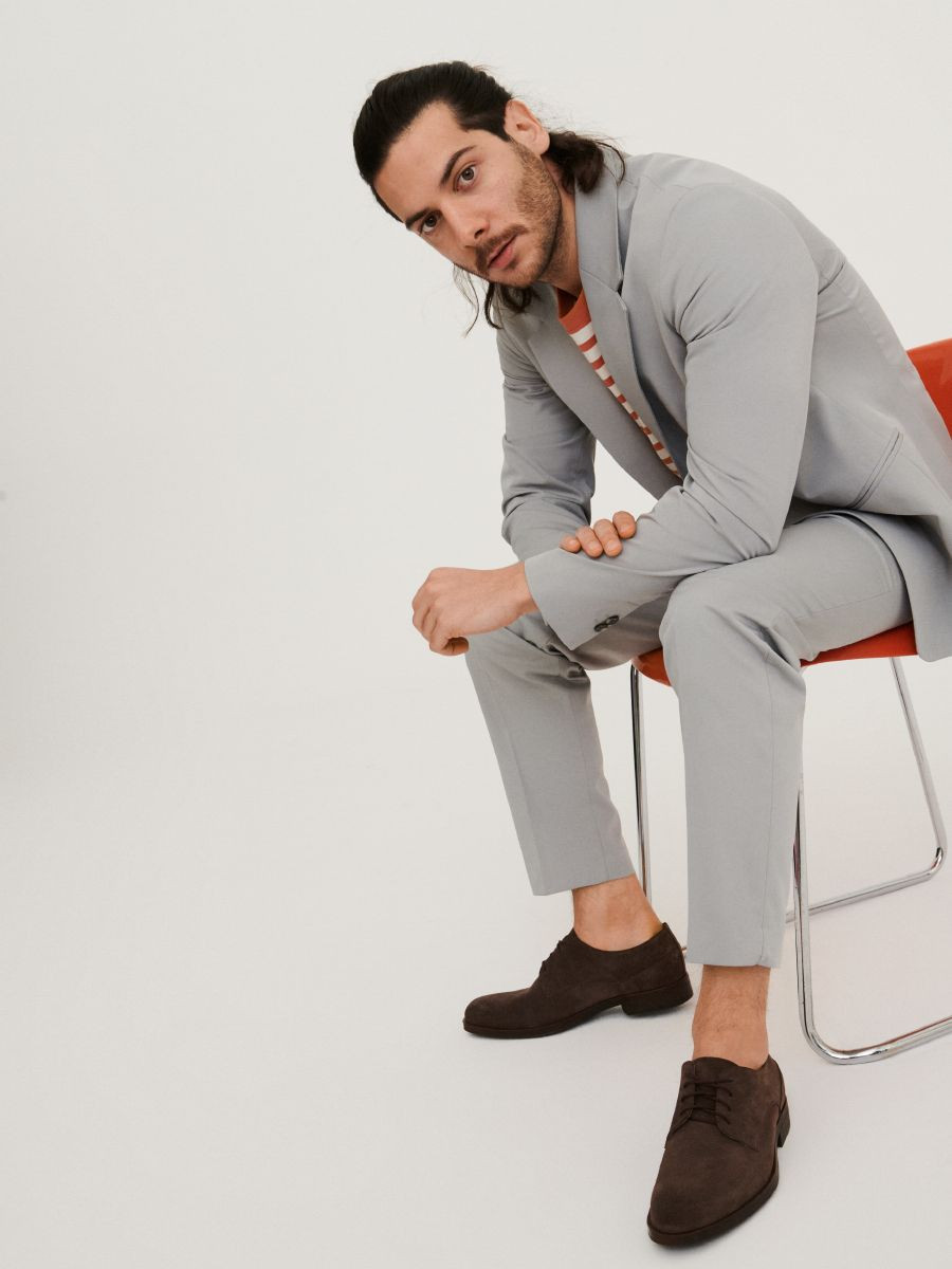 Szaro-brzowe póbuty mskie