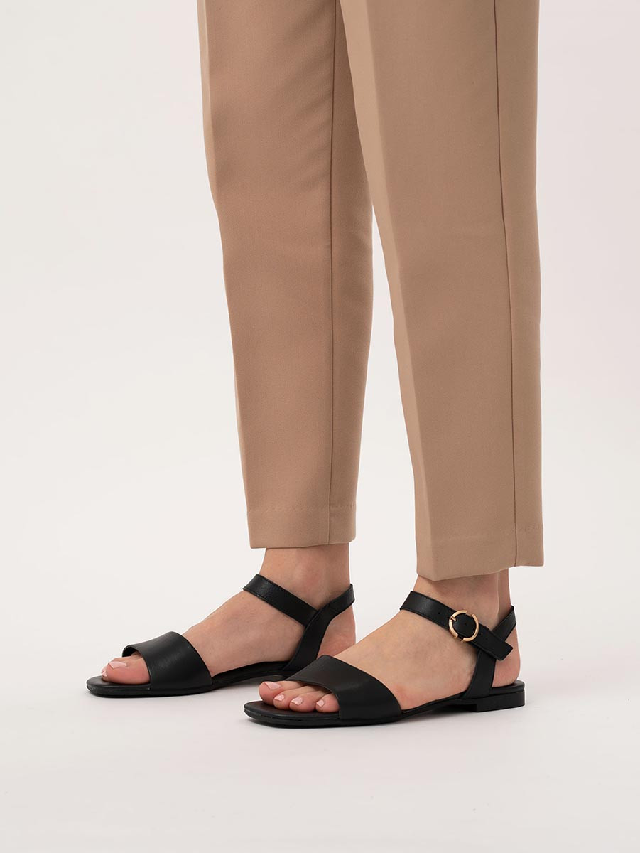 Czarne sanday ze zot sprzczk