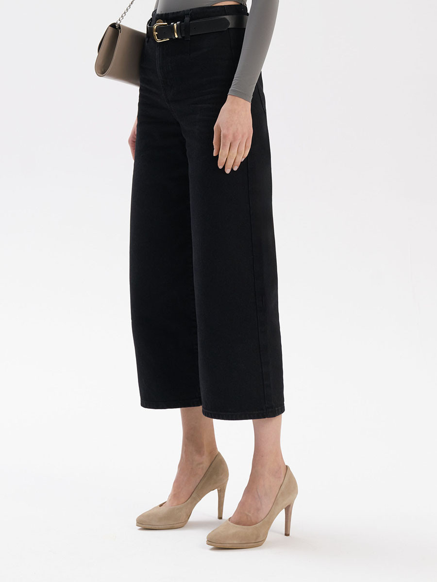 Beowe czóenko na szpilce