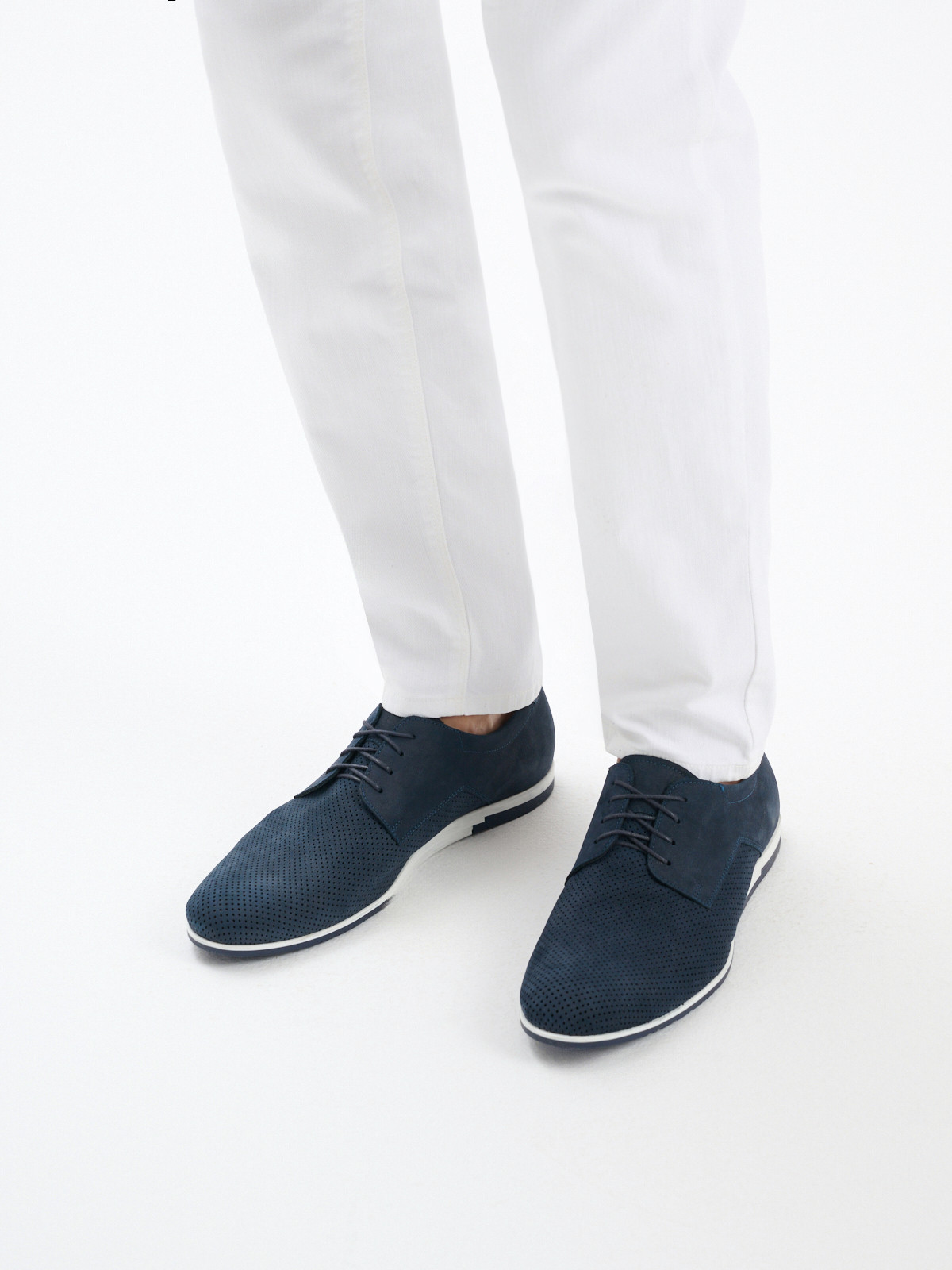 Granatowe póbuty mskie z perforacj